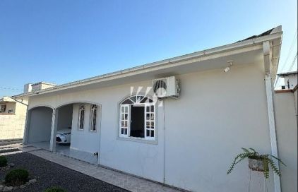 Casa 3 Dormitórios com Suíte